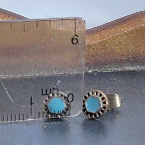 Turquoise Hexagon Stud Earrings with Vintage Filigree Setting, Elegant Design - Picture 5 of 10